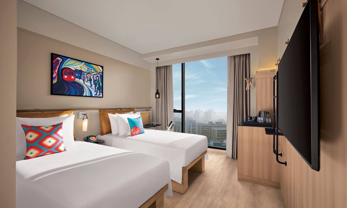 Andheri West Hotel | Moxy Mumbai Andheri West