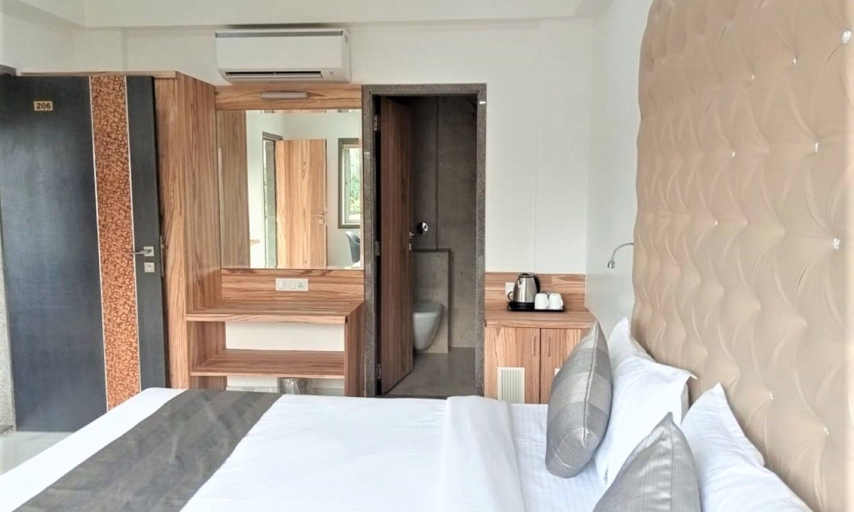 Wai Hotel | Nakshatra Resort