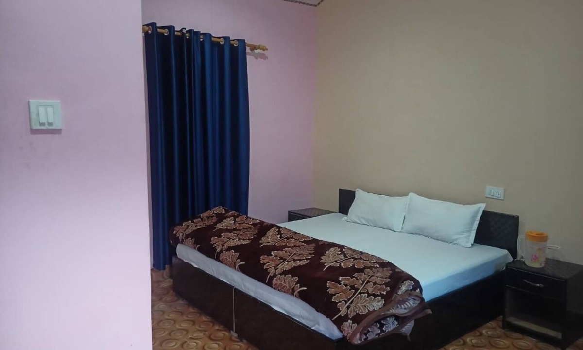 Gobind Dham Hotel | Nanda Devi Home Stay