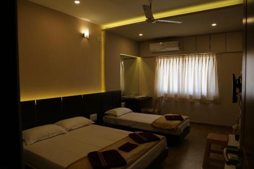 Belagavi Hotel | Navaratna Palace