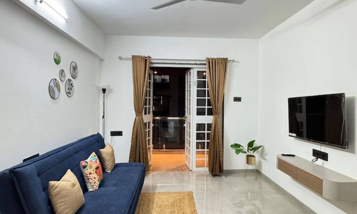 Pimpri - Chinchwad Apartment | Osprey House: Modern AC 1BHK Stay by Bleisure
