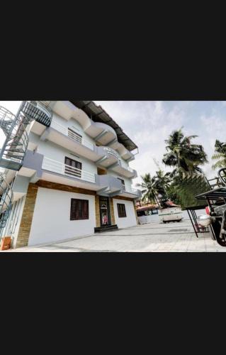 Thiruvananthapuram House | Parppidam Residency