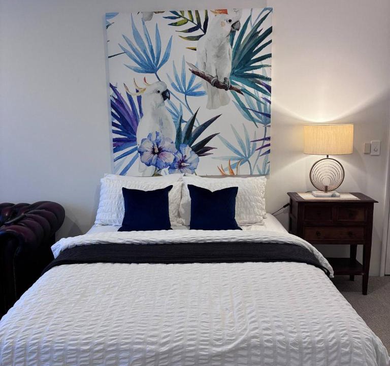 Woodlands House | Private Room, Private Bathroom and Courtyard