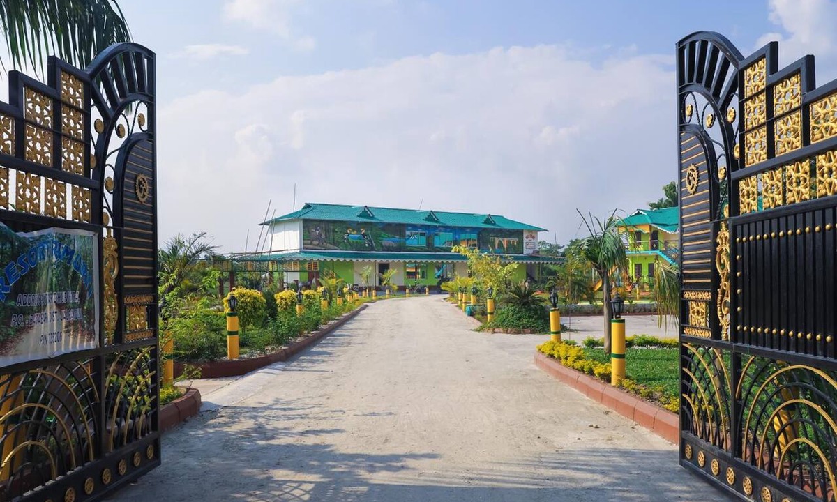 Neora Hotel | Resort Trimurti