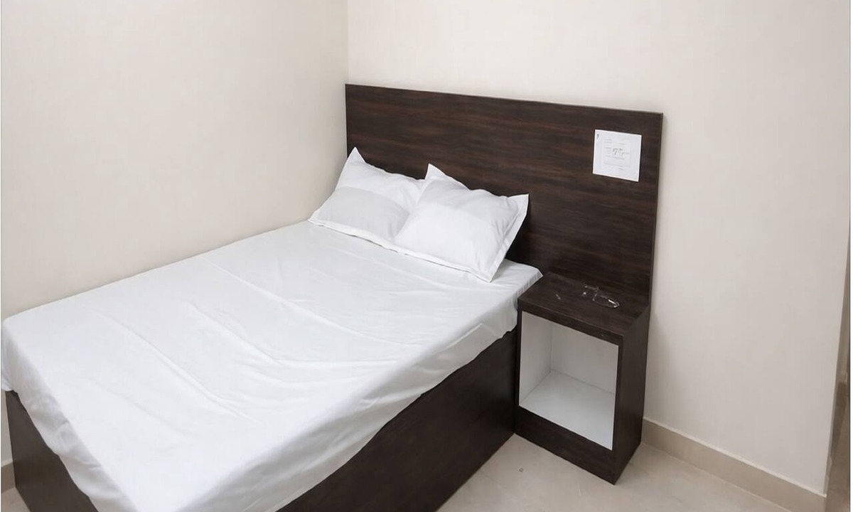 Thiruthani Hotel | RSK Guest House
