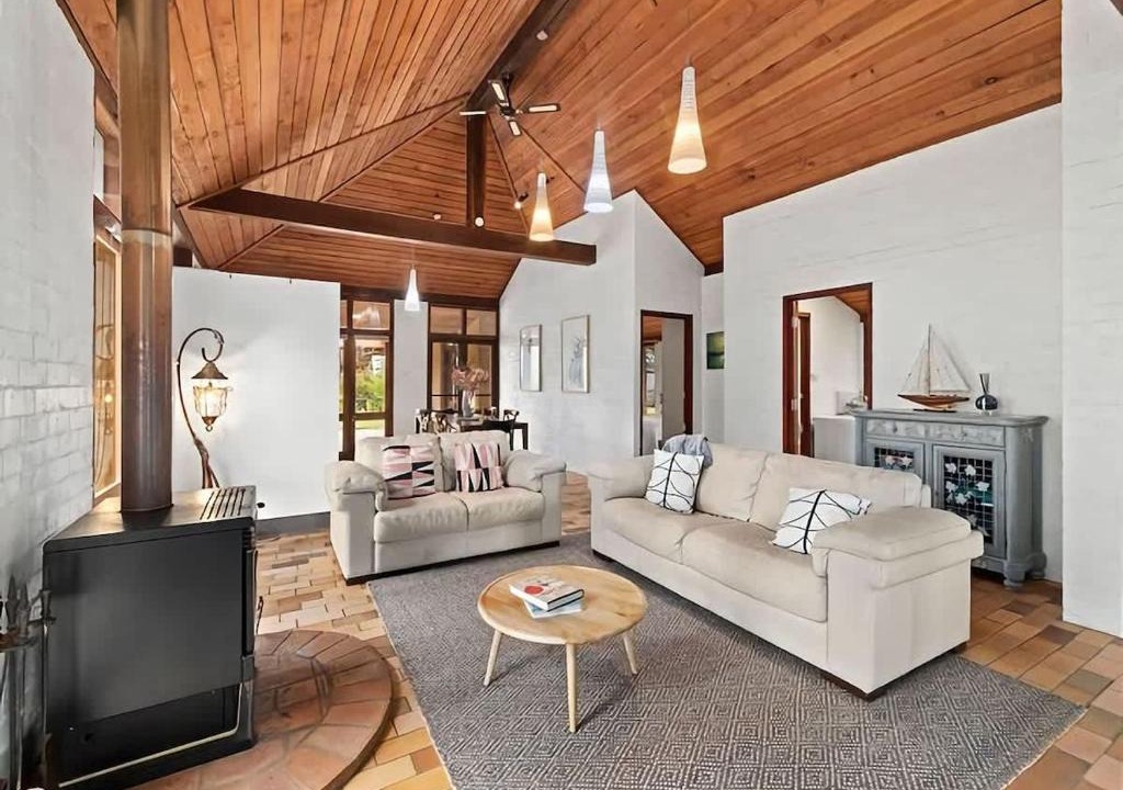Broulee House | Sand at Broulee