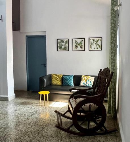Ella House | Shenvi Homestay - Near Old Goa Churches & Karmali Railway Station, Old Goa