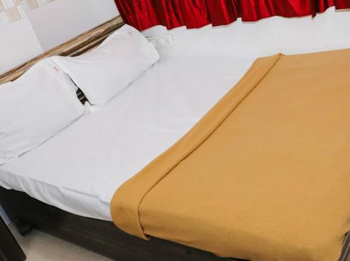Airoli Hotel | Shree Residency