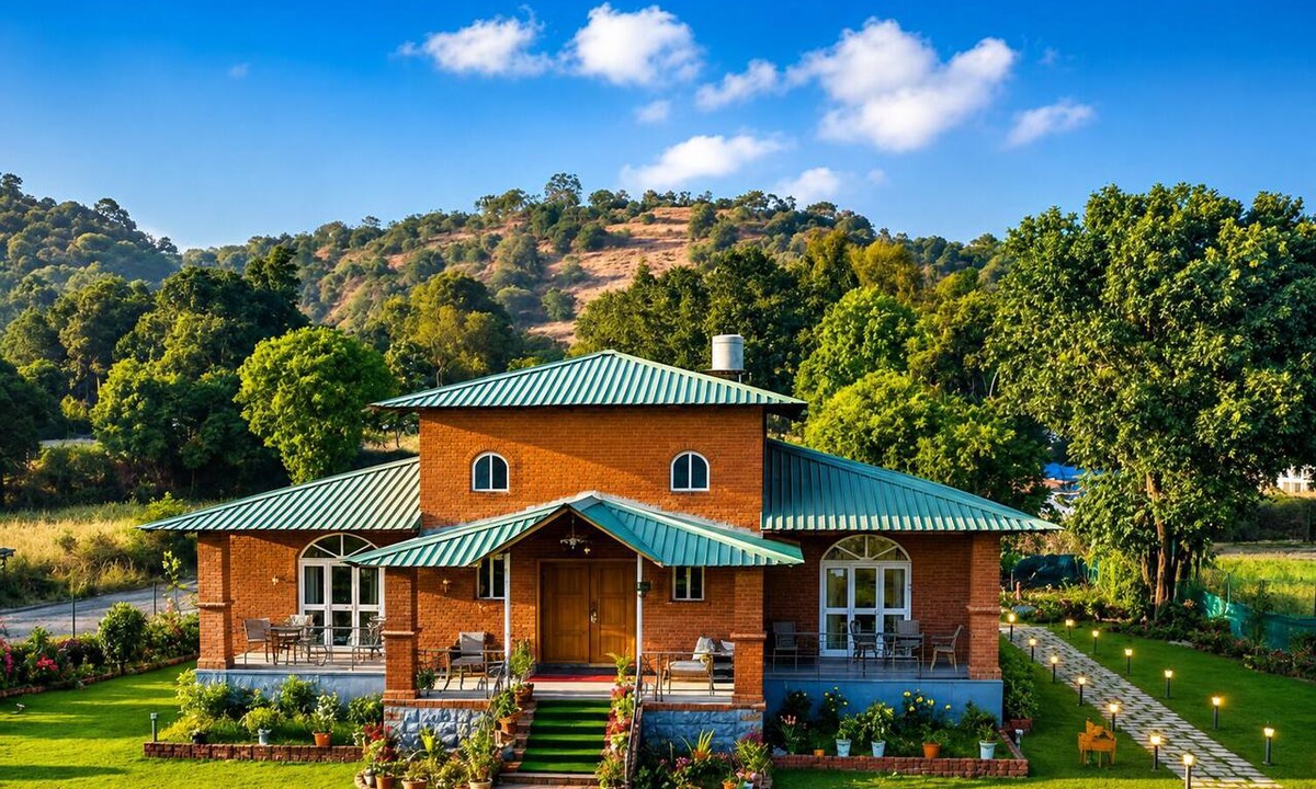 Machutar Villa | SK Brownstone Villa Mahableshwar Luxurious 5-bedroom villa with AC, WiFi