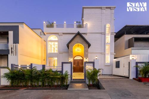 Palghar Villa | StayVista at Sukoon Villa with Pool, Lawn