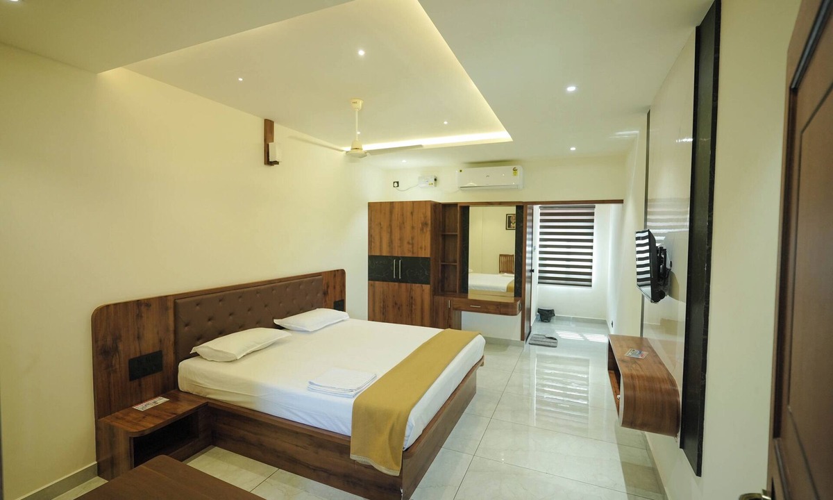 Mangalore Hotel | Sudev Residency