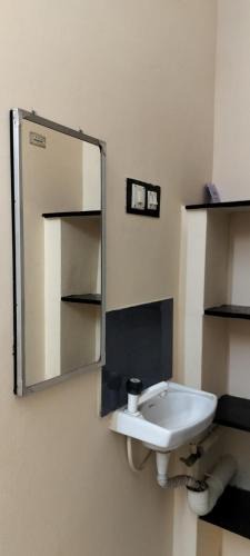 Virudhunagar Cabin | Suganya Lodge