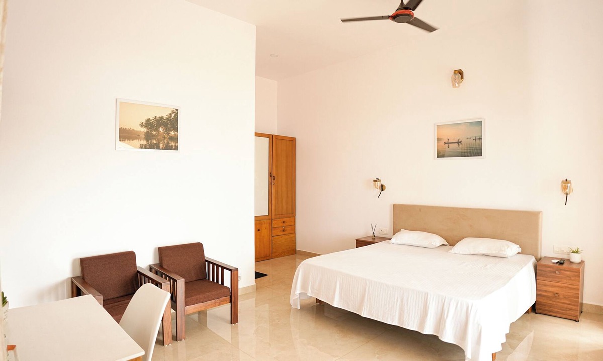 Kumbalangi Bed & Breakfast | Sunset Suite with River View