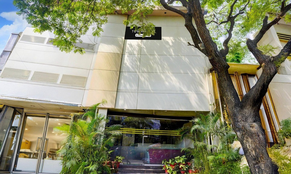 Sakinaka House | Super Townhouse Andheri Sakinaka Metro