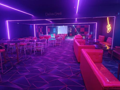 Kadachiwadi Hotel | The Neelam Executive