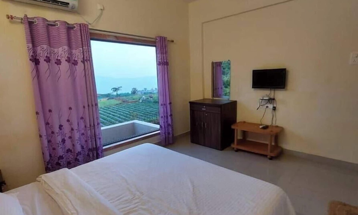Medha Hotel | The shelar's Royal inn