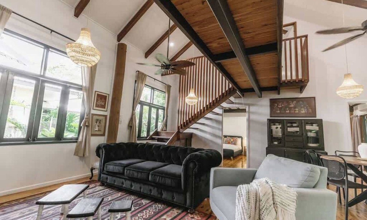 Smithfield House | The Treehouse - Rainforest Home - Pool