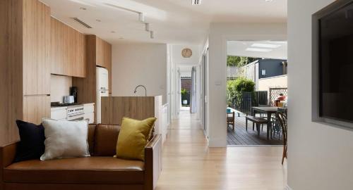 Cooks Hill House | The Willows