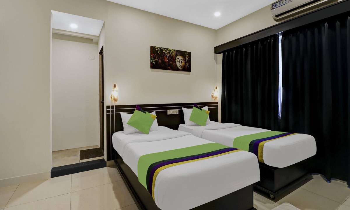 Domlur Hotel | Treebo Blueberry Inn