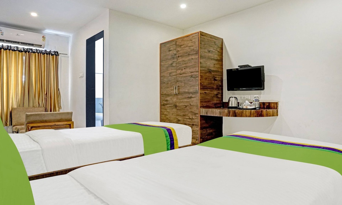 Cidco Hotel | Treebo Varsha Palace