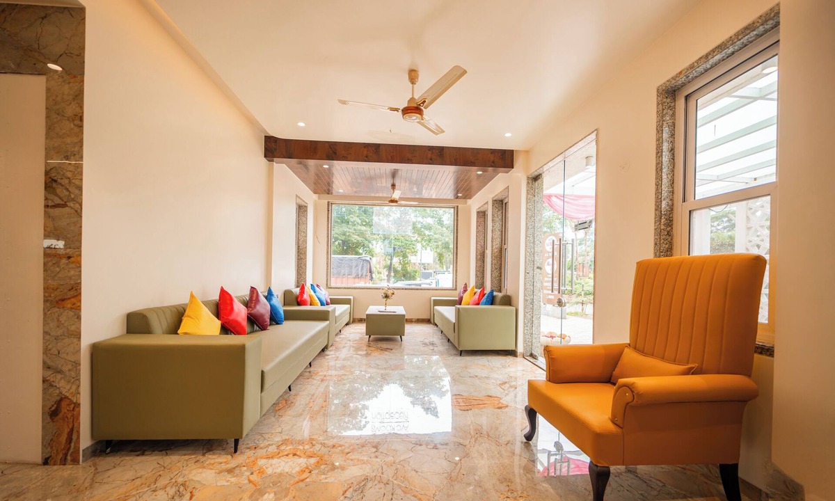 Nashik Hotel | Treebo Sai Rekha Inn