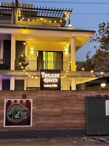Atvan Villa | Twilight Haven - 4 BHK with Private Swimming Pool
