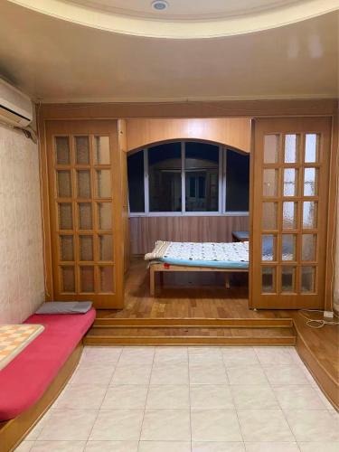 Wujiaochang Apartment | Unistay