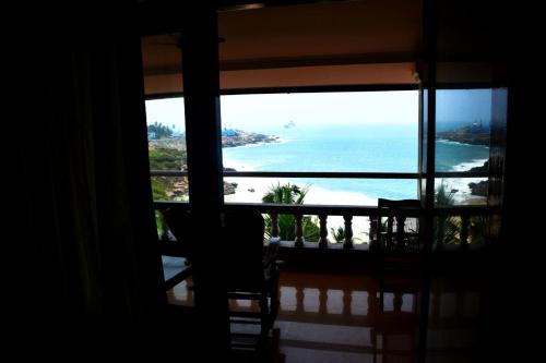 Kovalam Bed & Breakfast | Vijaya Varma Beach Resort
