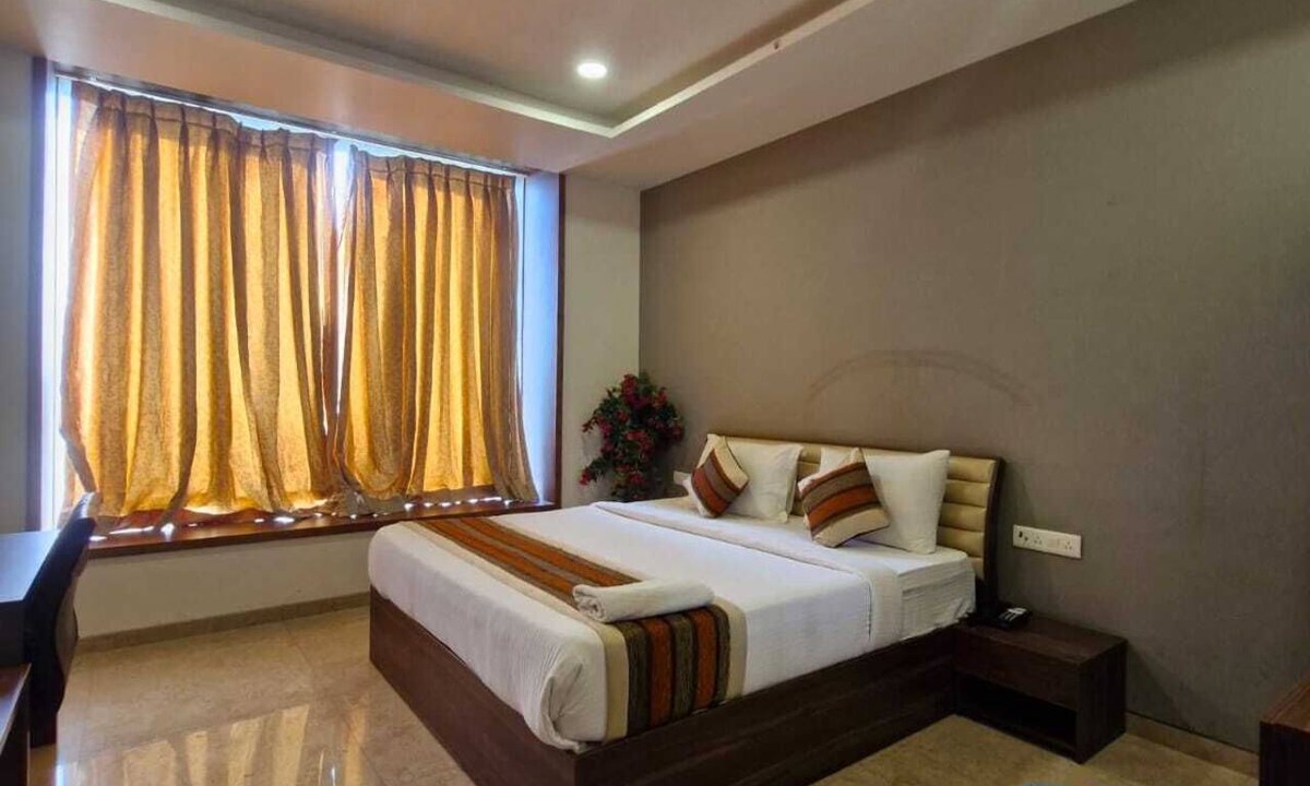 Nanded Hotel | Visawa Palace Nanded