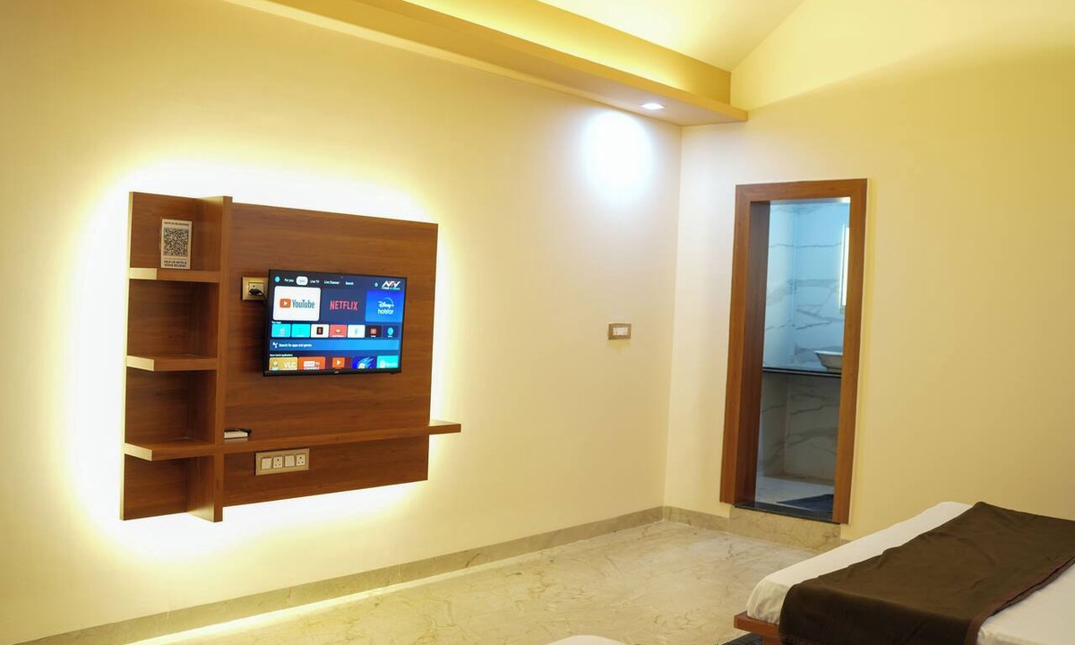 Ghodegaon Hotel | Vrindavan Guest house