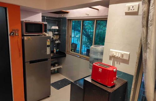 Malad West Apartment | 1 BHK, full appt, Next to Kokilaben Hospital, Versova Metro.