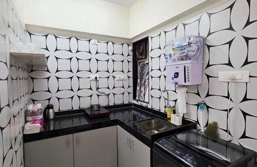 Kurla West Apartment | 1Bhk Service Apartment In BKC Crown - 1208 By Florastays