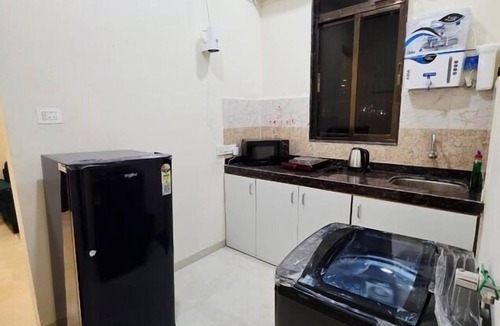 Lower Parel Apartment | 1Br Aprt Near Phoenix Mall Lower Parel - 1603 By Florastays