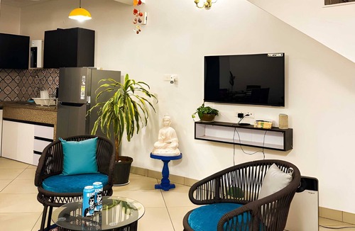 Candolim Villa | 2-bedroom villa in pleasant Candolim with cool AC breeze