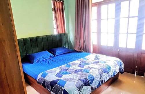 Benaulim Bed & Breakfast | 3 Balconies 1-BHK 900sq. ft Near Benaulim Beach Goa Private Entry & Parking WiFi