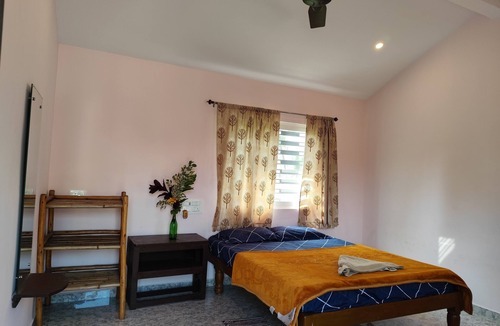 Kamalapur House | 3 Bedrooms Country House In Hosapete