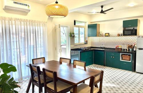 Ilhas Apartment | 3BHK River View Retreat for Families & Group Stays