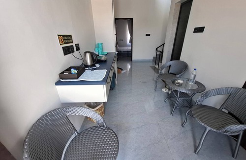 Tindivanam House | 4-bedroom luxury Beach villa on gorgeous Bay of Bengal,Tamil Nadu.pet friendly.