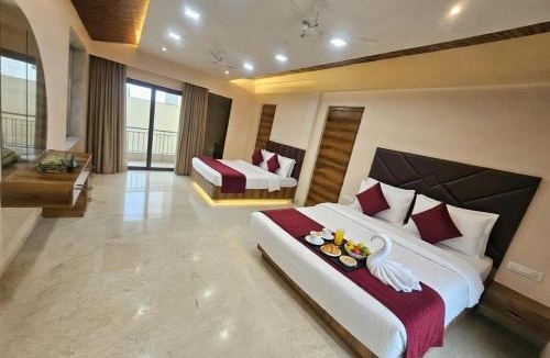 Khopoli Apartment | 4BHK Luxury Seven Hills Villa With AC, Garden , BBQ , AIR HOCKEY , CARROM , TENNIS TABLE , Near Lonavala - 10 minutes From Imagica & Wet n Joy