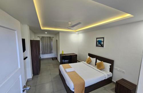 Moolakadai Hotel | 7 Malai Residency