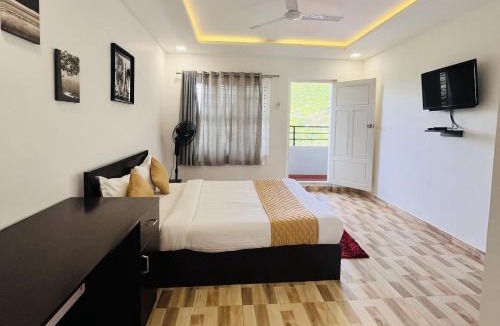 Moolakadai Hotel | 7 Malai Residency