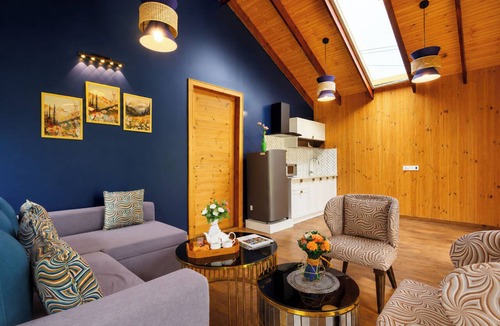 Bullawala Villa | Alaya stays Alora in the hills