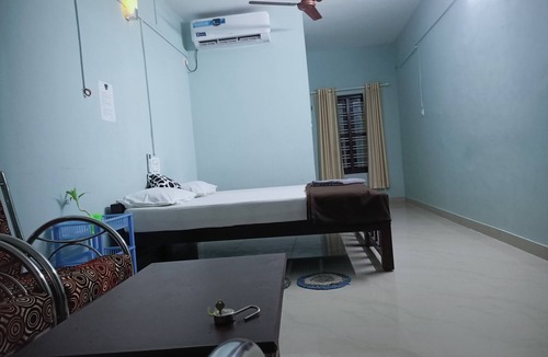 Varkala Bed & Breakfast | Amansara resort Excellent Locationfeaturing an outdoor pool Wifi nRating 8/10