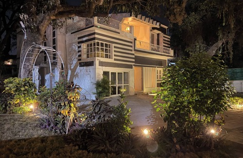 Jabalpur Villa | Ardor Homestay – A peaceful, relaxing stay in a quiet neighborhood