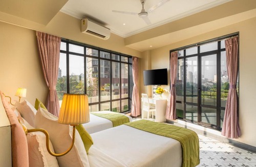 Goregaon East Hotel | Arnna-Nesco Goregaon