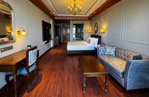Kasauli Hotel | Astra Resort and Caffe