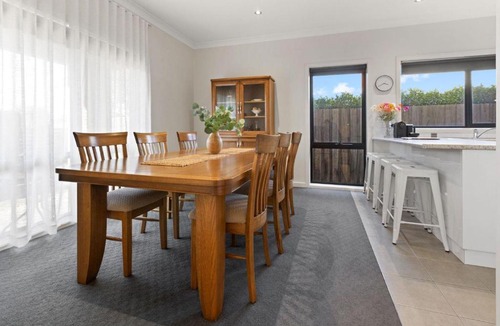Bairnsdale House | Avalon