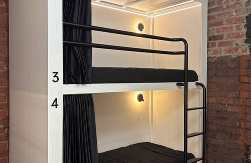 St Kilda Hostel | Bayside House - Hostel