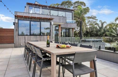 Merimbula House | Beachfront Escape - 6 bedroom, Pool & beach access
