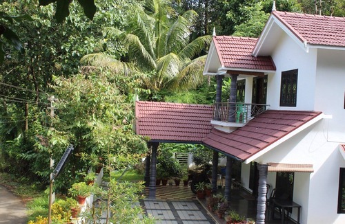 Devikolam House | Beautiful Homestay near Munnar with four attached bathrooms